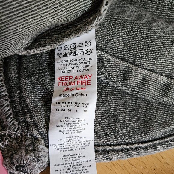 Prettylittlething PLT Washed Grey Dipped Hem Denim Corset Top - sz US 6 NWT - Picture 6 of 6